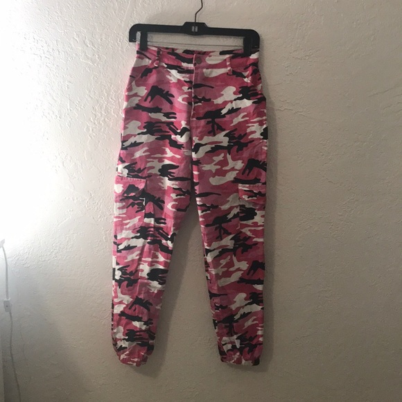 black and pink camo pants